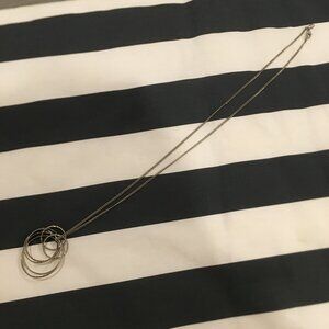 Express Long Pendant Nacklace